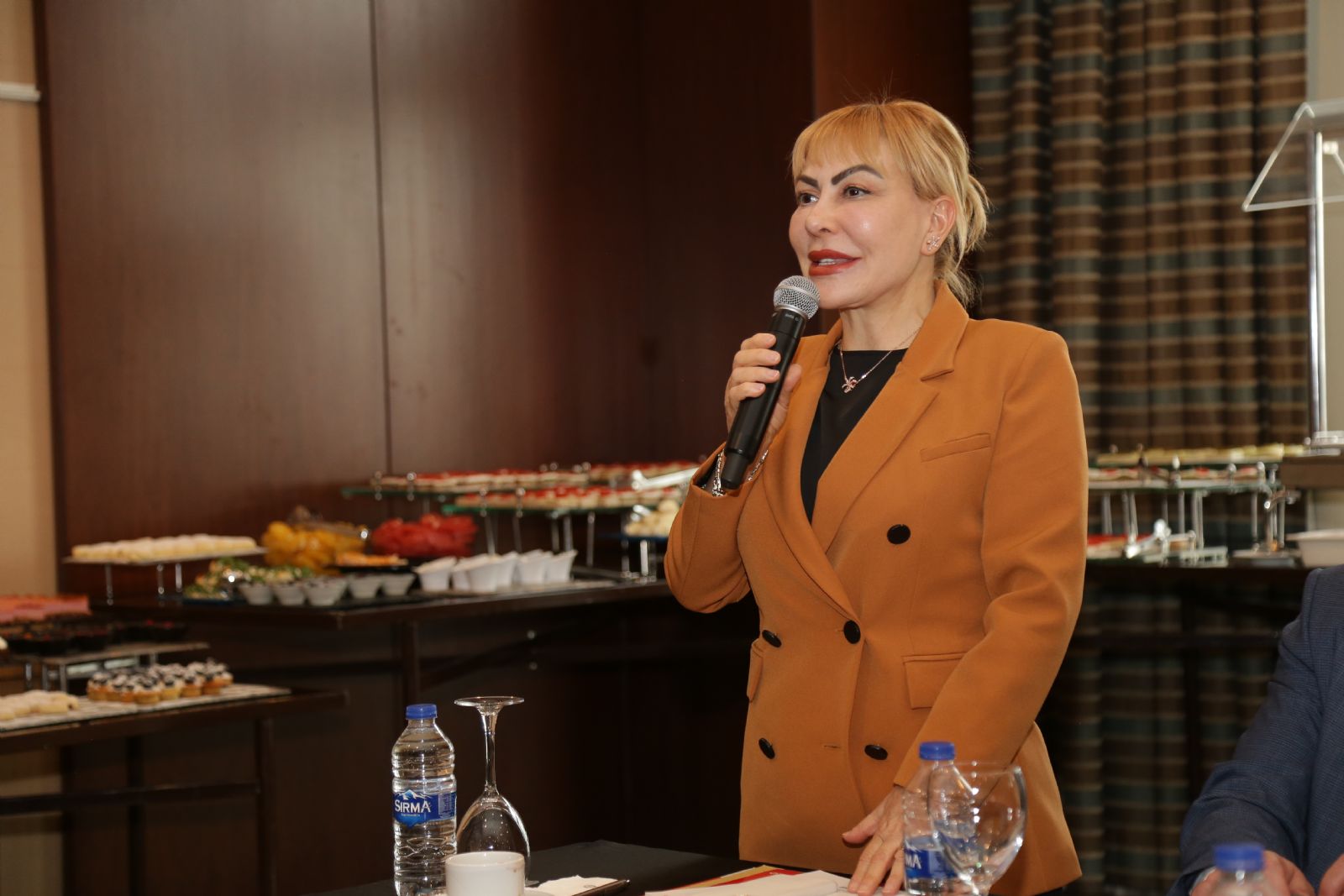 Fıratsifed Genel Başkanı Prof.Dr.Yasemin Açık,Türkonfed 100.Yıl Zirvesi`ne katıldı.